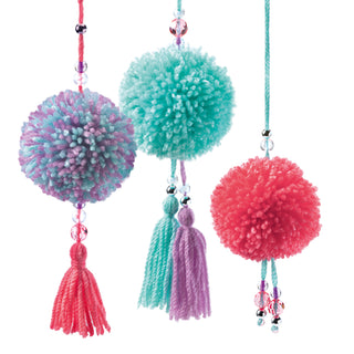 PENDANT POMPOMS