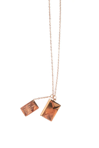 BOUTIQUE CHIC YOU'VE GOT MAIL LETTER LOCKET