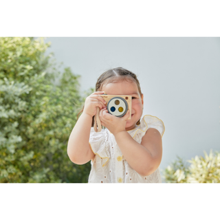 COLORED SNAP CAMERA
