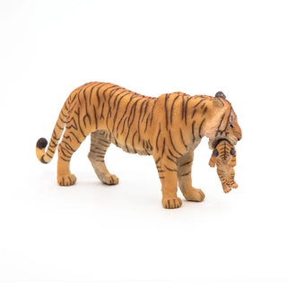 TIGRESS WITH CUB