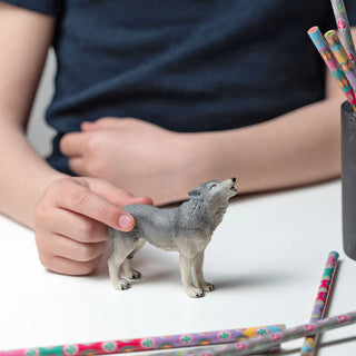 HOWLING WOLF