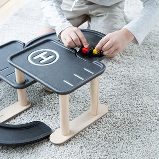 RACE AND PLAY PARKING GARAGE