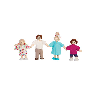 DOLL FAMILY