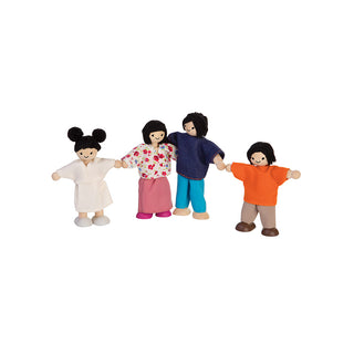DOLL FAMILY
