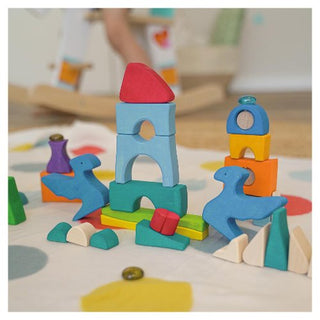 CASTLE BUILDING PUZZLE WITH SPARKLING STONE