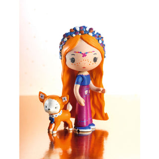 BLUCHKA AND INDIE CARRY HOUSE