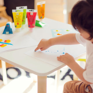 6 TUBES OF FINGER PAINT