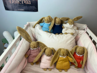 SOFT BUNNY FLUFFY WITH RATTLE (20CM)