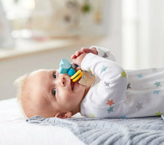 CLUTCHING TOY RATTLEFISH